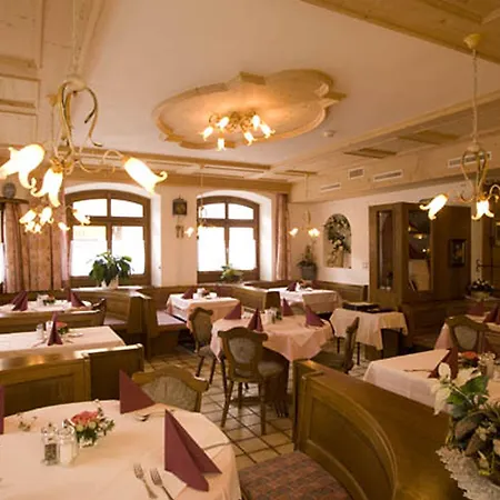 Astras Mini-hôtel 3*