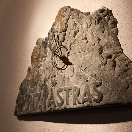 Astras 3* סקואול