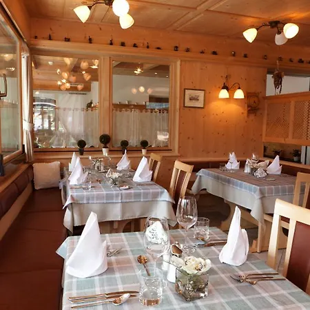 Herberg Astras 3*