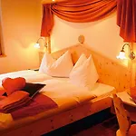 Herberg Astras 3*